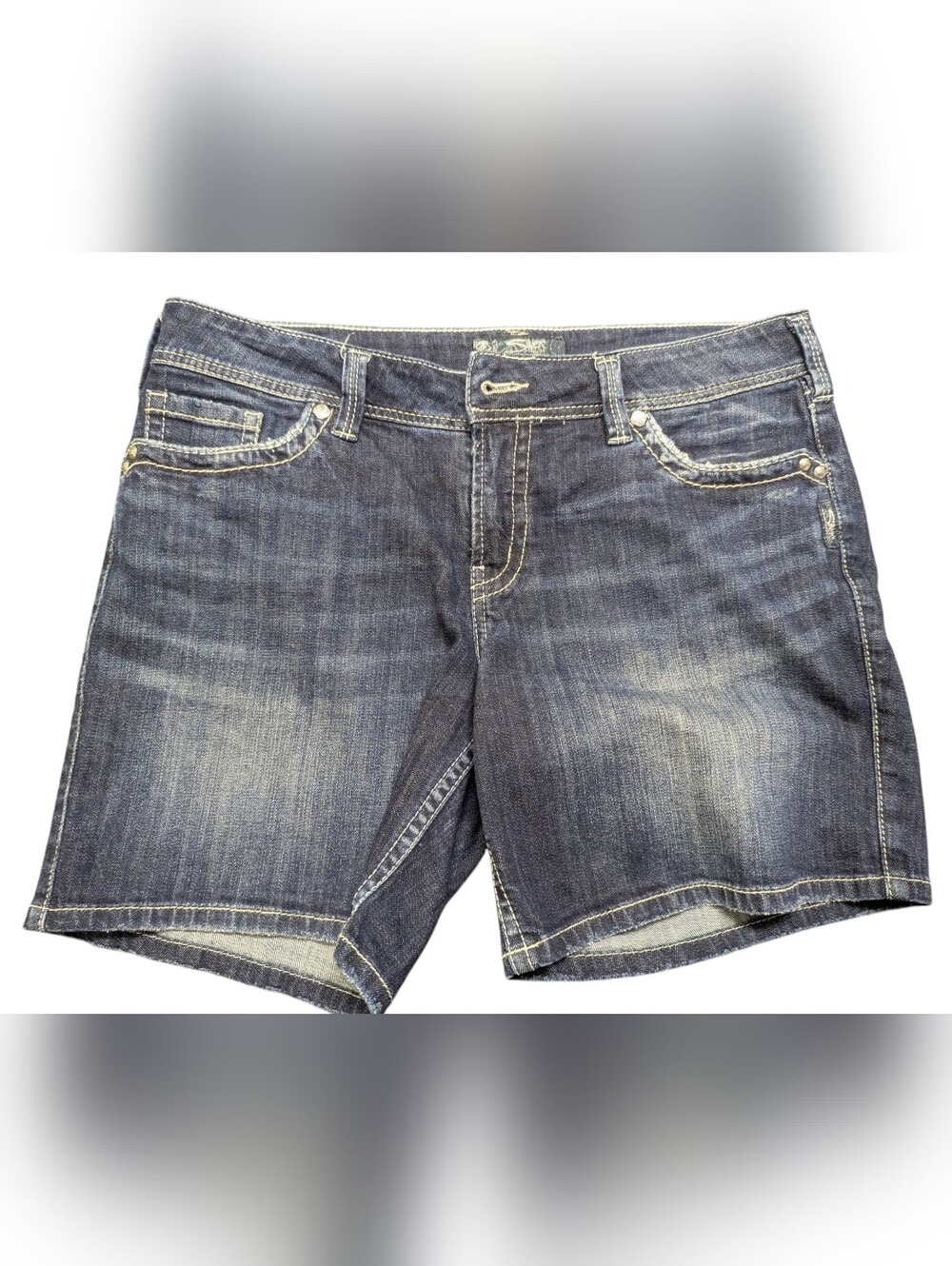 Silver Suki Dark Wash Denim Shorts - Size 34